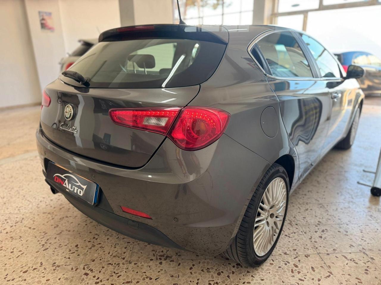 Alfa Romeo Giulietta 1.6 JTDm-2 105 CV Exclusive