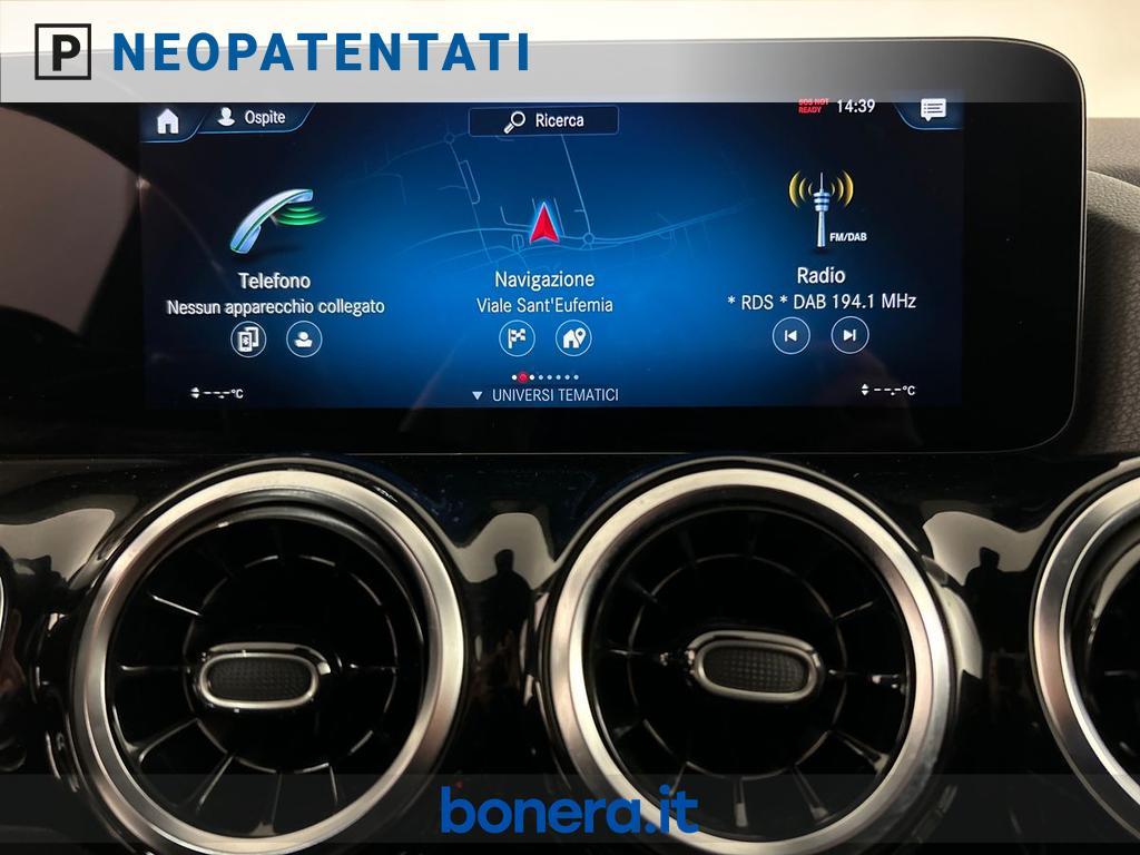 Mercedes GLA 180 180 D Premium 8G-DCT