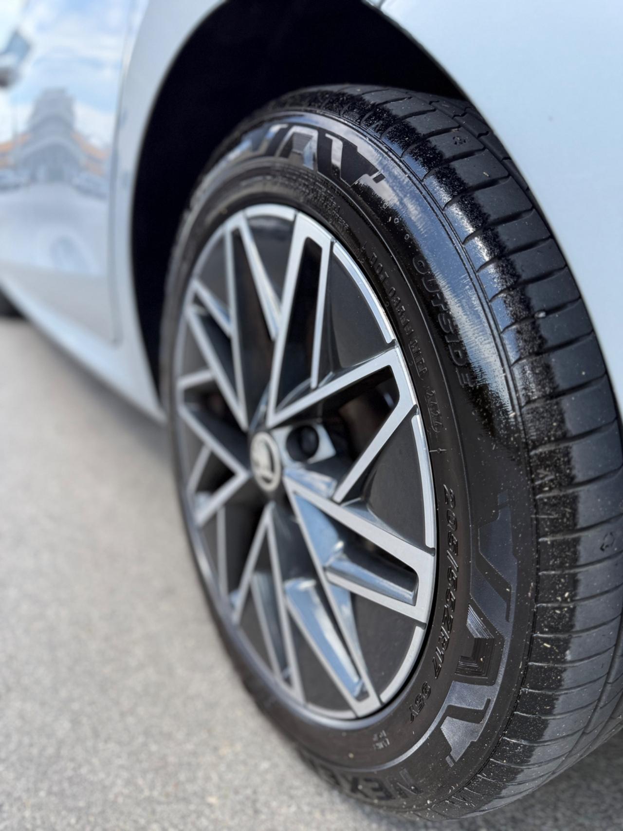 Skoda Octavia 1.5 G-TEC DSG Wagon Style 2021