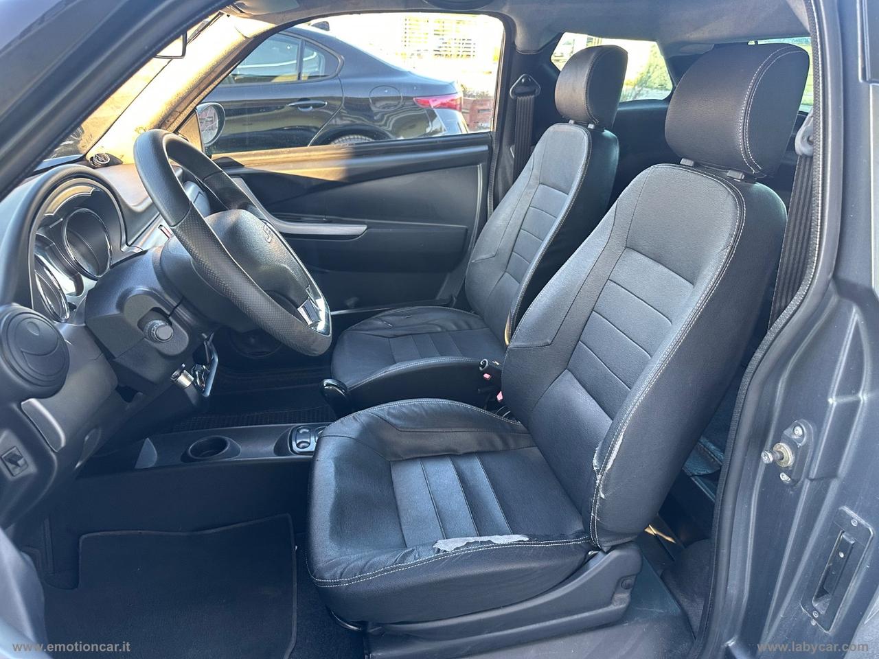 LIGIER JS50 L DCI Revolution Elegance Ice - 2015
