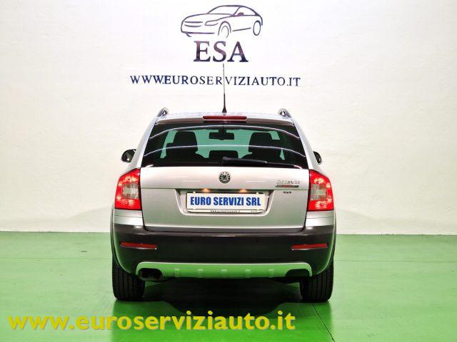 SKODA Octavia 1.8 TFSI 4x4 Wagon Scout