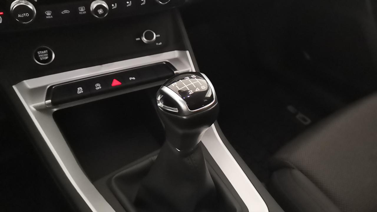 AUDI Q3 II 2018 - Q3 35 1.5 tfsi S line edition
