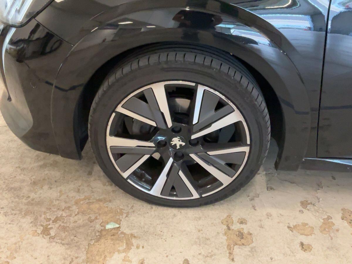 PEUGEOT 208 BLUE HDi 100 GT LINE/ UNI PROPRIETARIO