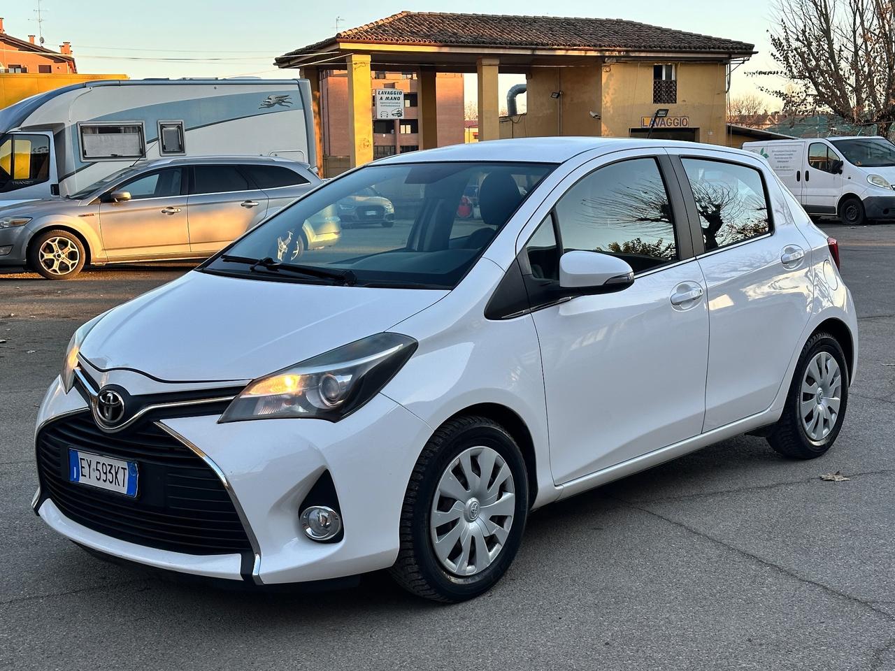 Toyota Yaris 1.0 5 porte Lounge solo 120mila km