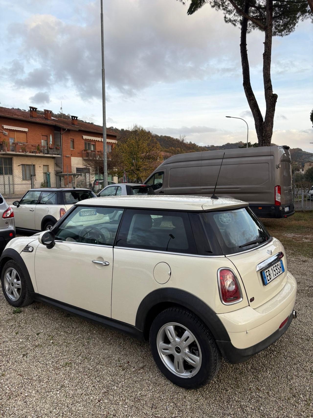 Mini Cooper D 1.6 Diesel PERFETTA NEOPATENTATI