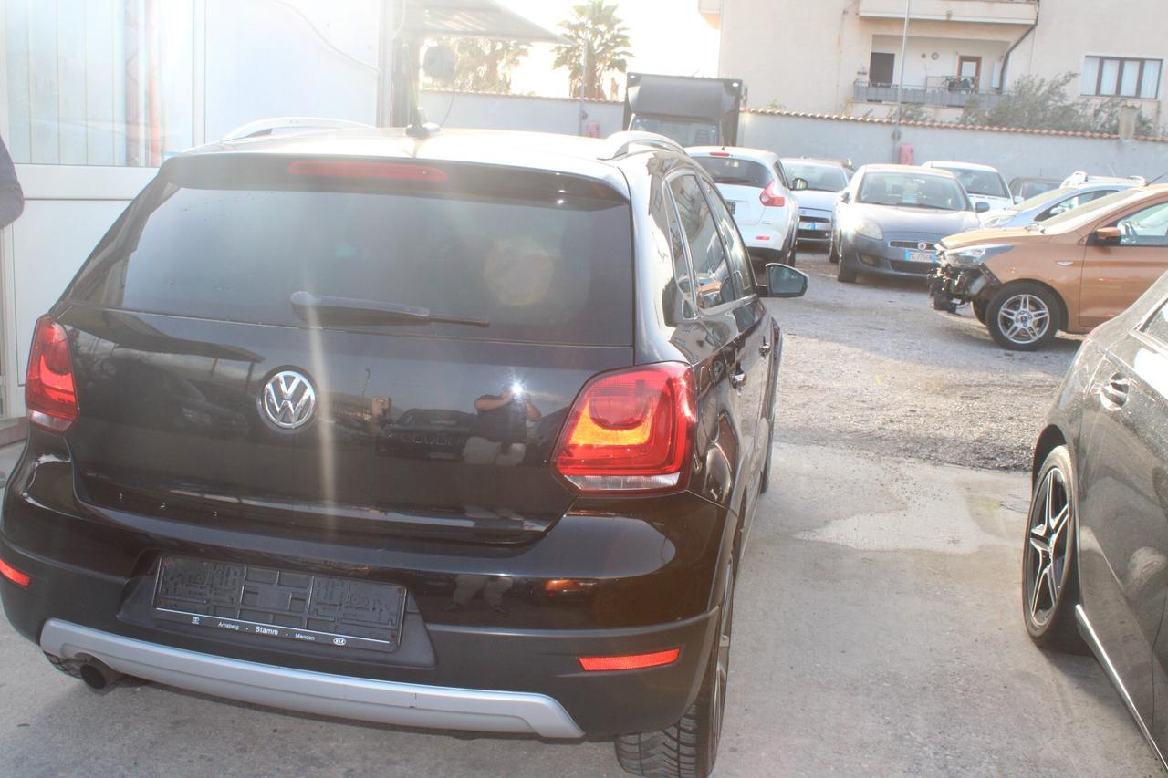 Volkswagen Polo cross 1.6 TDI 90CV DPF DSG 5 porte Highline