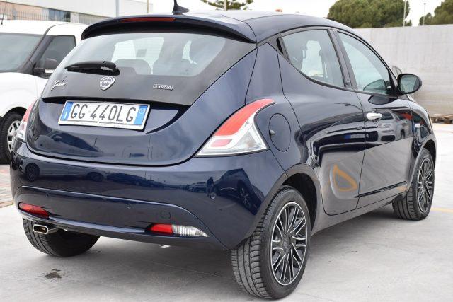 LANCIA Ypsilon 1.0 FireFly 5 porte S&S Hybrid Ecochic Gold