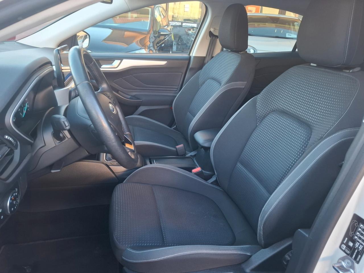 Ford Focus 1.5 TDCI 120 CV 5p. TITANIUM FULL LED
