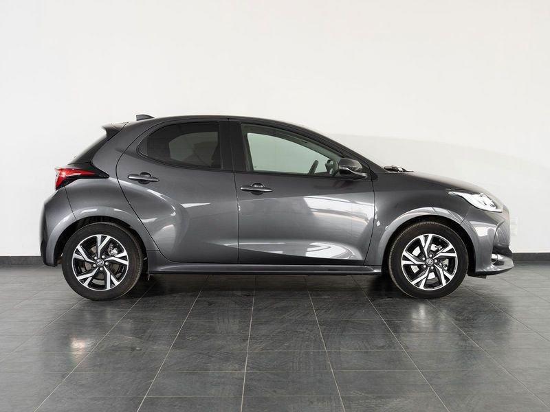 Toyota Yaris Hybrid Trend MY24