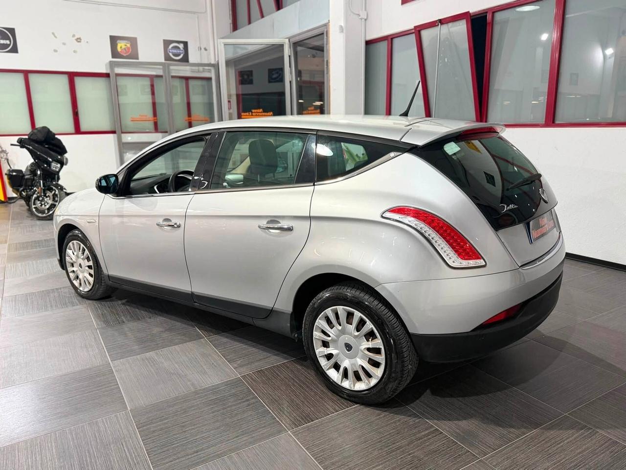 Lancia delta 1.6 Mjt 120cv Oro 2009