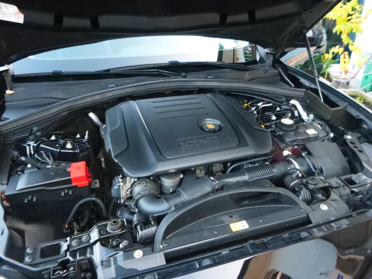 Jaguar F-Pace 2.0 D 180 CV AWD R-Sport