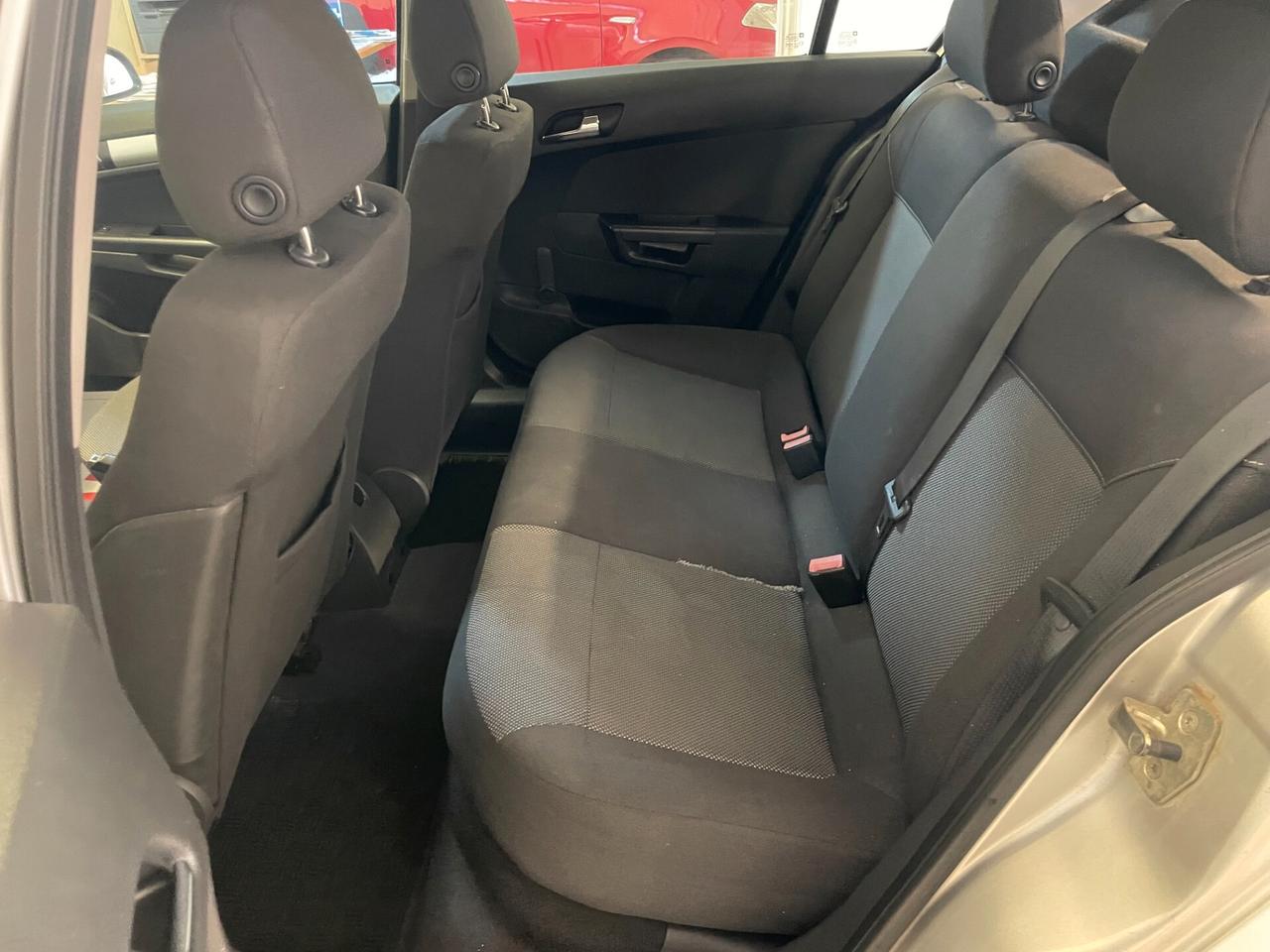 Opel Astra 5p 1.4 GPL FULL TAGLIANDATA NEOPATENTATI