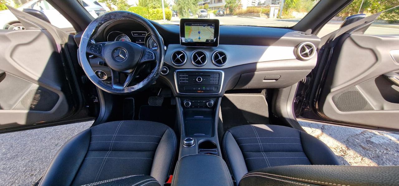 Mercedes CLA 200 CDI Automatic Premium DARK NIGHT
