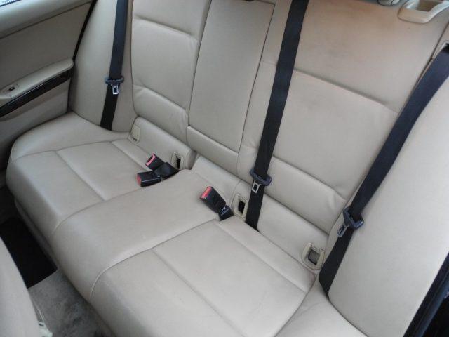 BMW 320 i Touring - PELLE - TETTO APRIBILE - LEGGERE NOTE