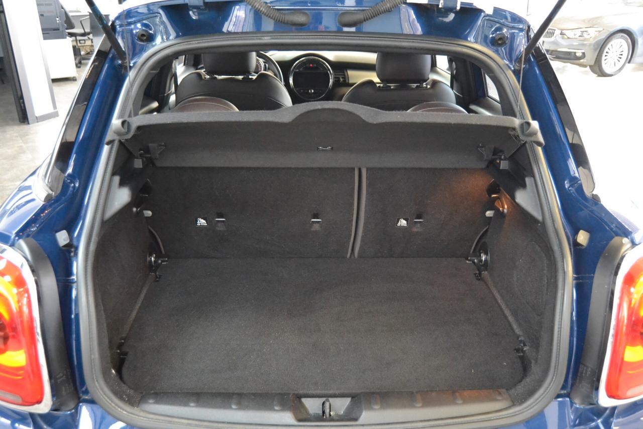 Mini Cooper 1.5Diesel HYPE Navi/Pelle/Xenon/C.Auto