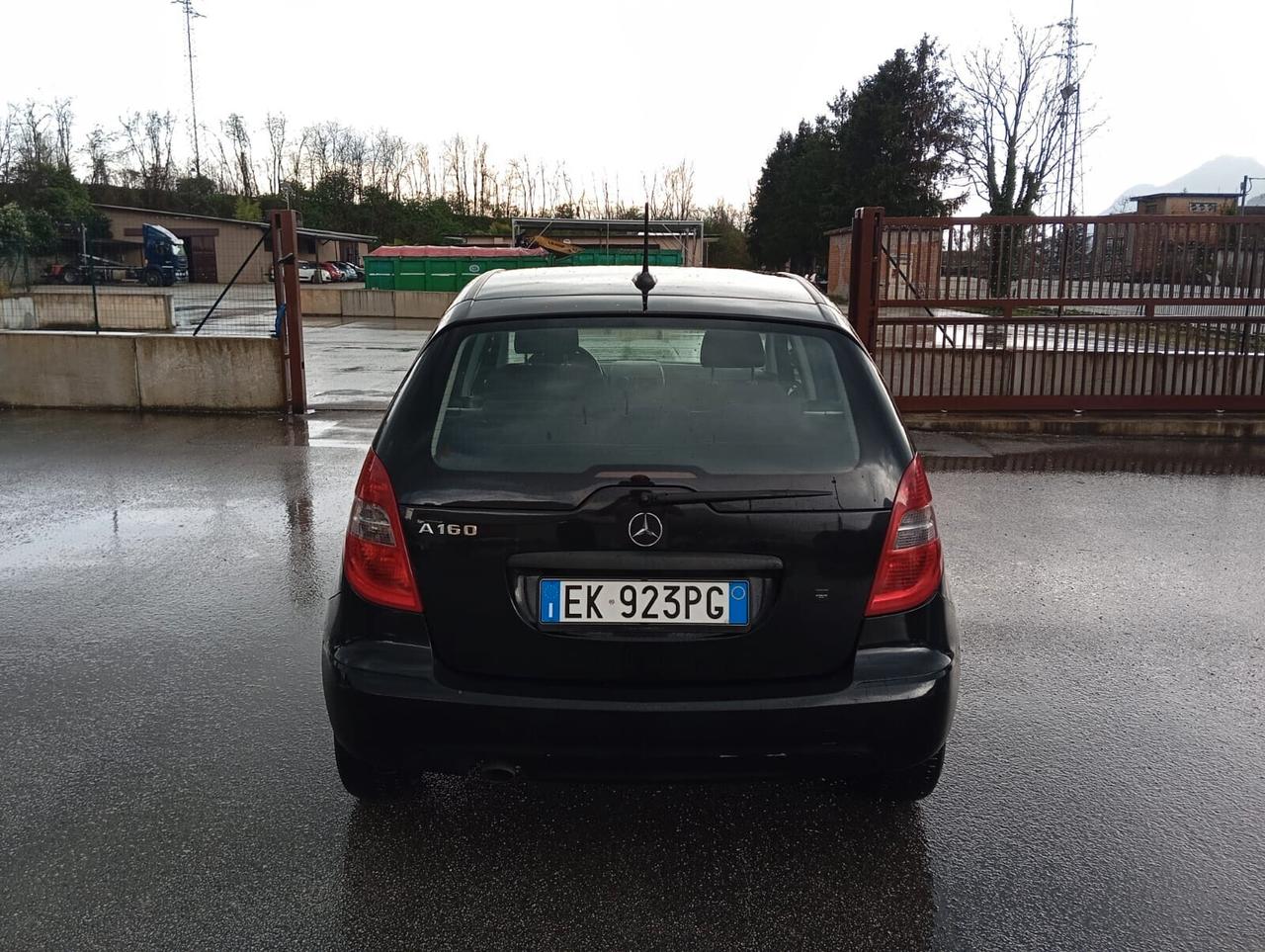 Mercedes-benz A 160 blue efficency