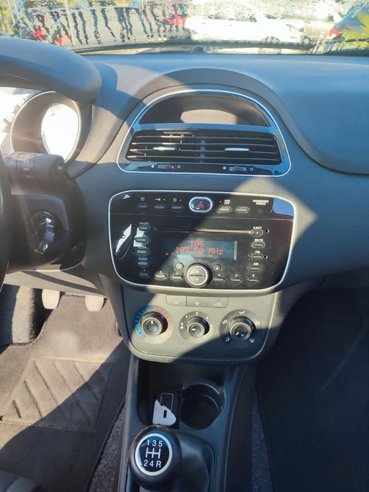 Fiat Punto 1.3 MJT 95CV S&S 5 porte 4 posti N1