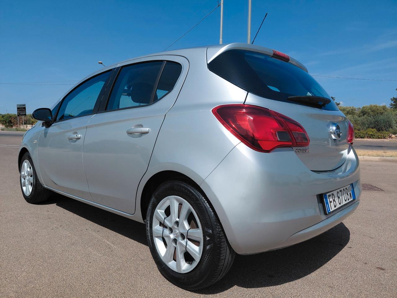 Opel Corsa 1.4 90CV GPL Tech 5 porte Cosmo