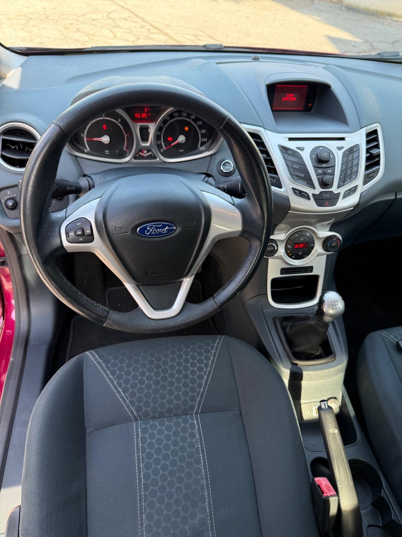 Ford Fiesta 1.4 TDCi 5p. Titanium