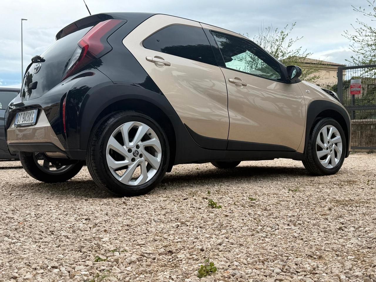 Toyota Aygo X 1.0 VVT-i 72 CV 5 porte Trend