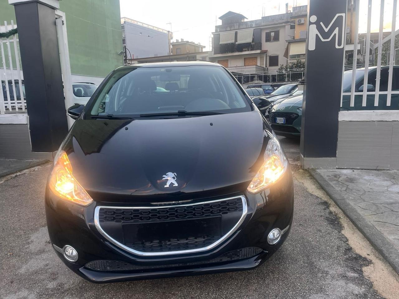 Peugeot 208 1.4 HDi 68 CV 5 porte Business