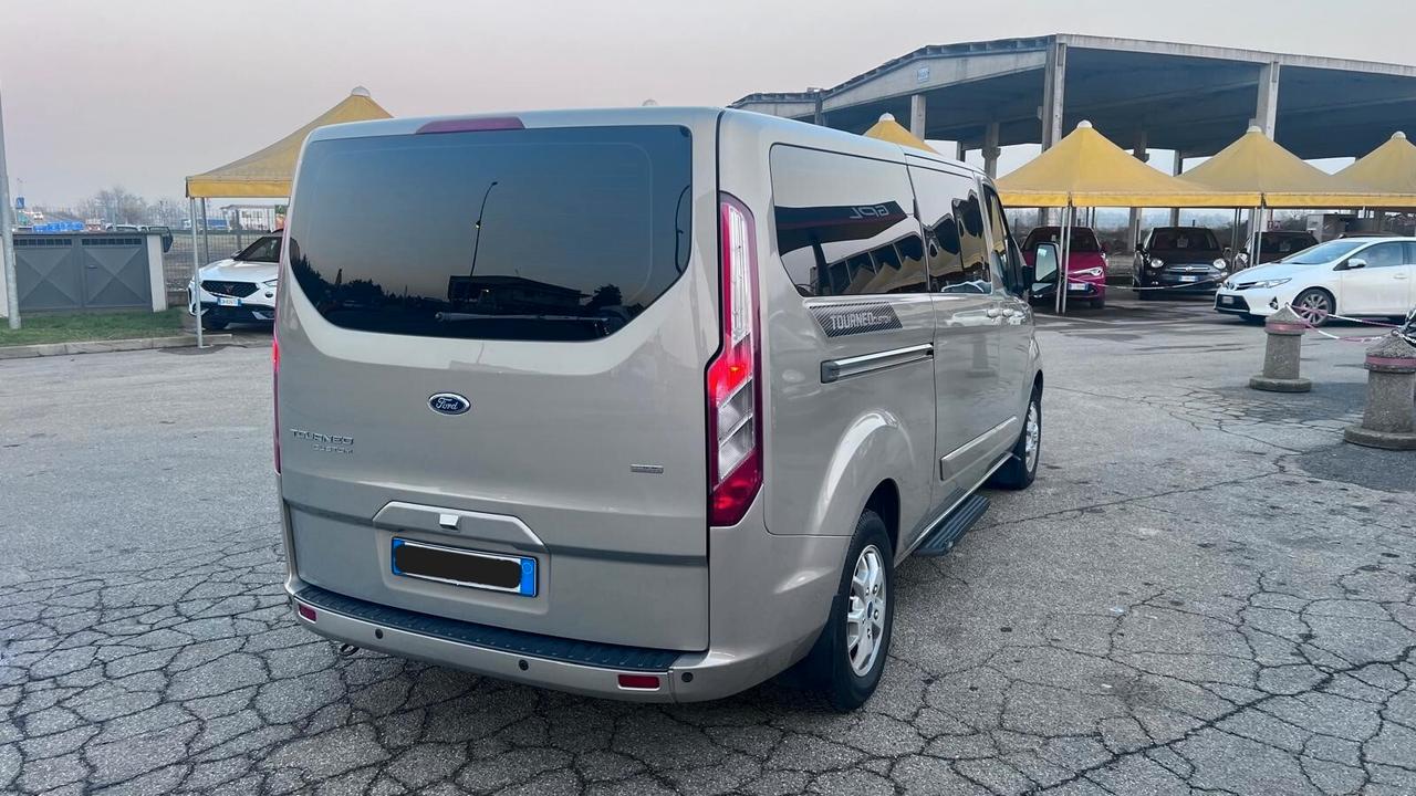 Ford Tourneo Custom Tourneo Custom 300 2.2 TDCi 155CV PC Titanium