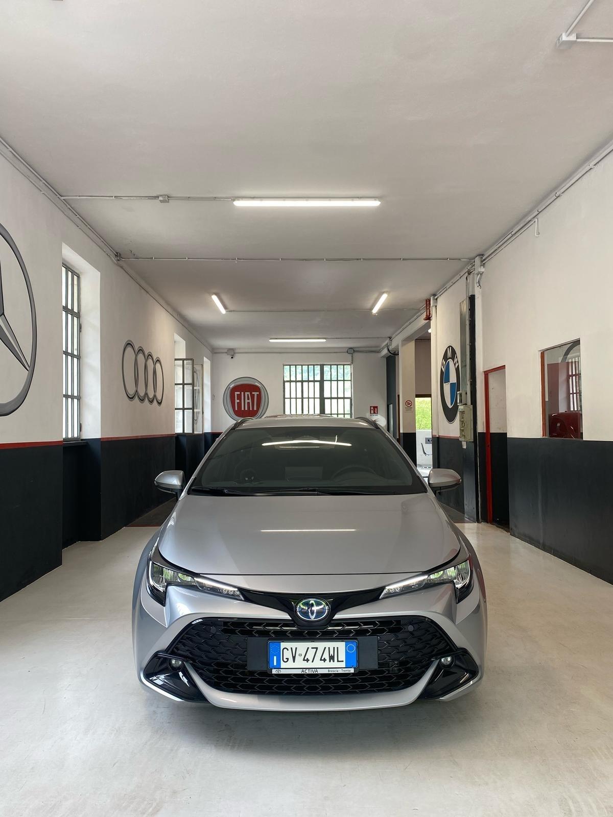 Toyota Corolla GR SPORT 1.8 Hybrid Touring Sports