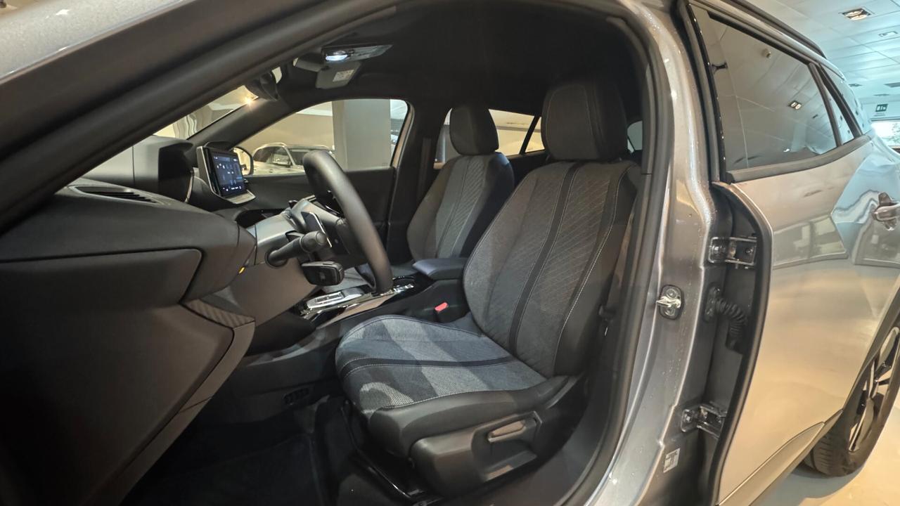 PEUGEOT 2008 1.2 HYBRID/BENZINA 136CV - 2025