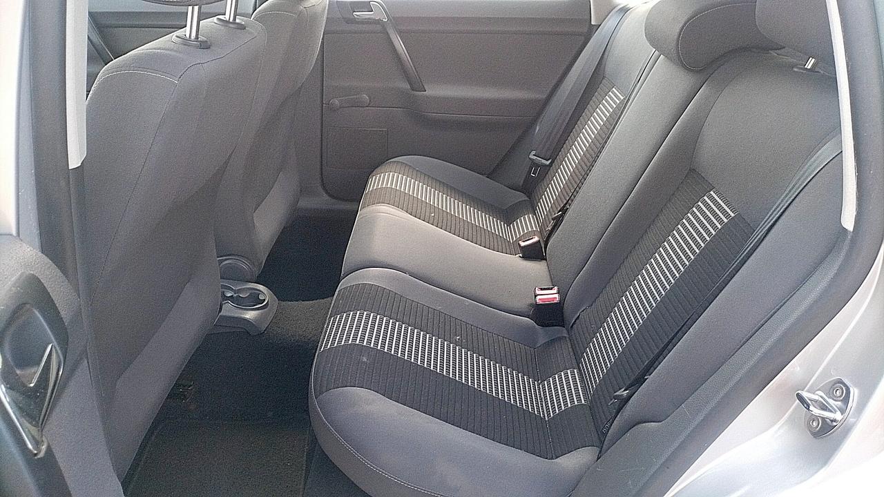 Volkswagen Polo 1.2/70CV 12V 5p. UNIPRO **KM92000**