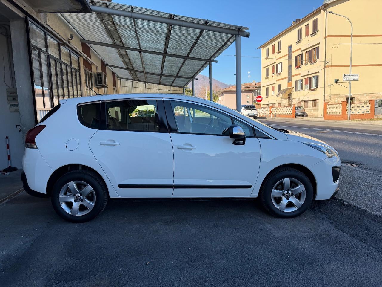 Peugeot 3008 1.6 HDi 115CV Active Cambio Automatico