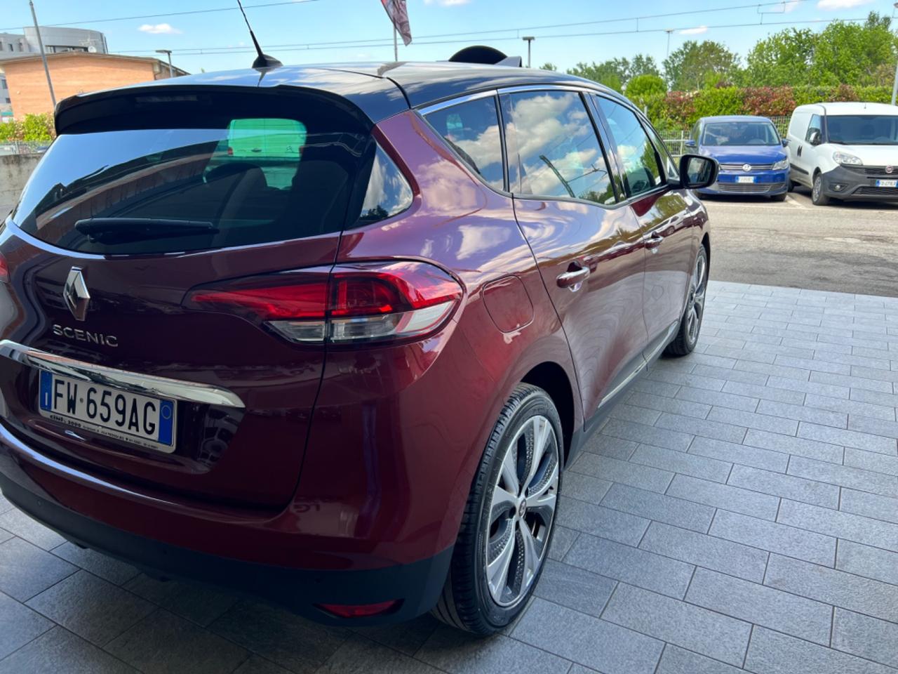 Renault Scenic Scénic Blue dCi 120 CV EDC Initiale Paris