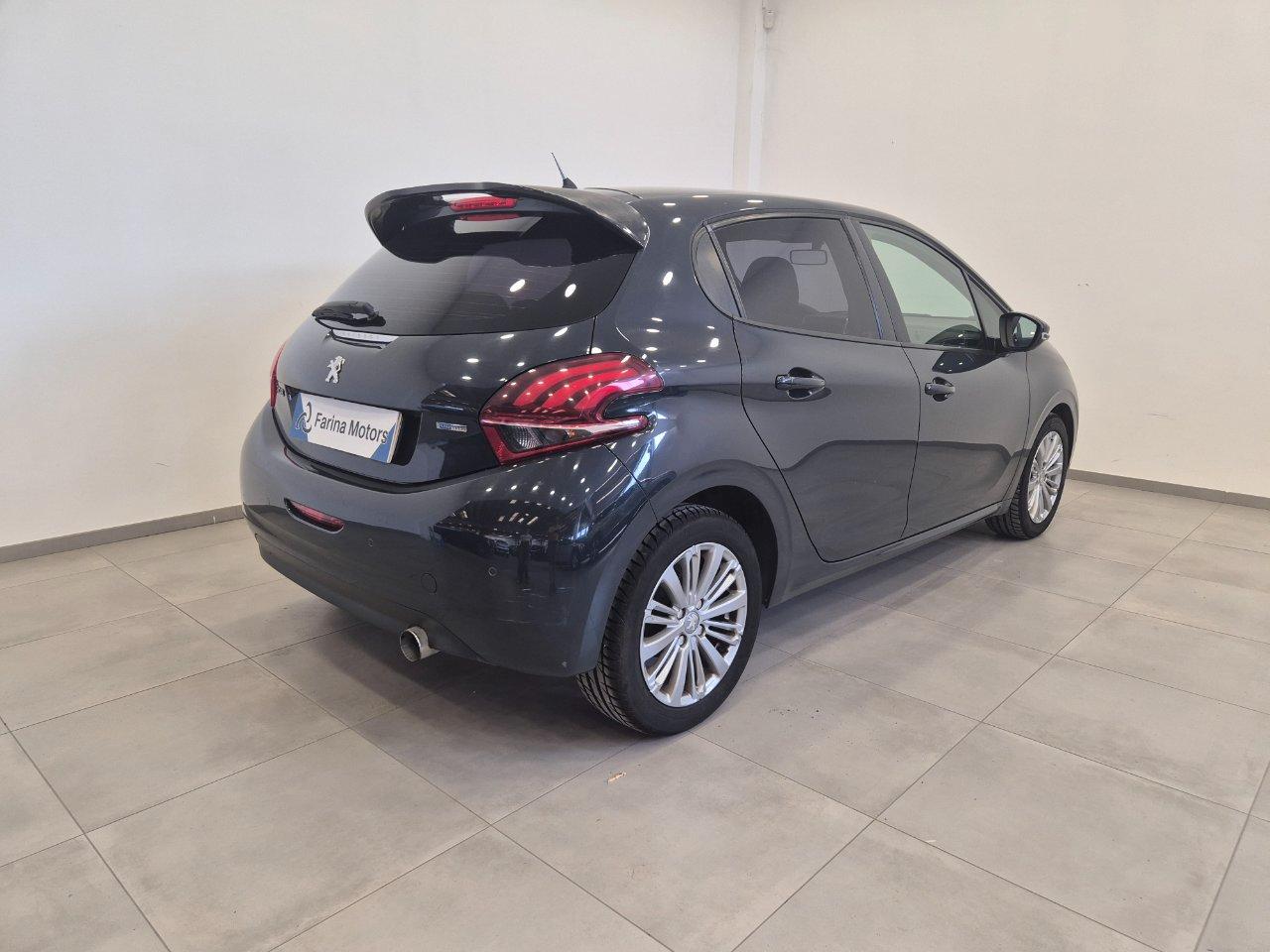 Peugeot 208 5p 1.2 puretech Active gpl 82cv - UNIPROPRIETARIO - NEOPATENTATI - Sens. park. - Cruise/Lim