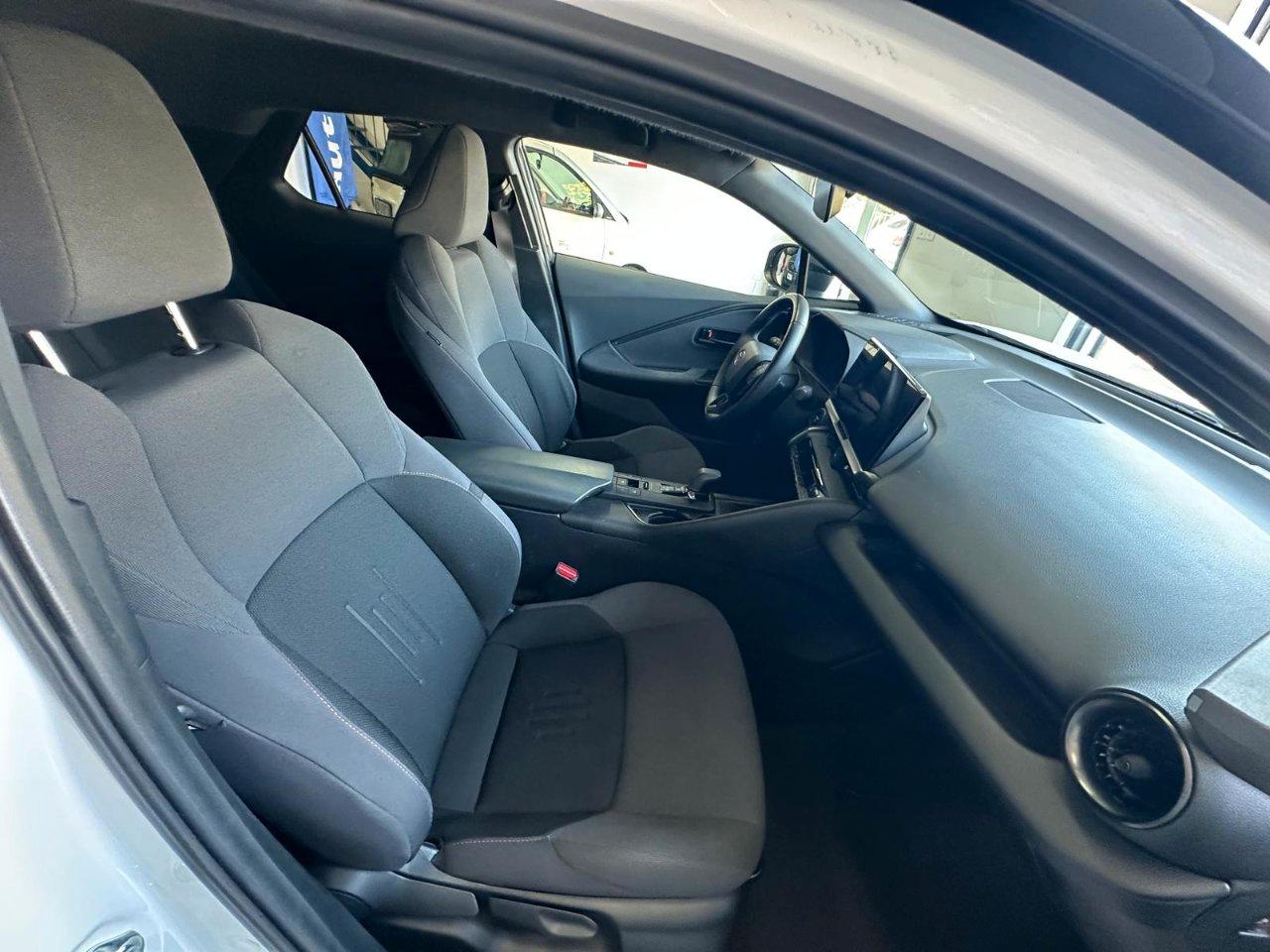 Toyota C-HR 2.0 hev Trend fwd e-cvt