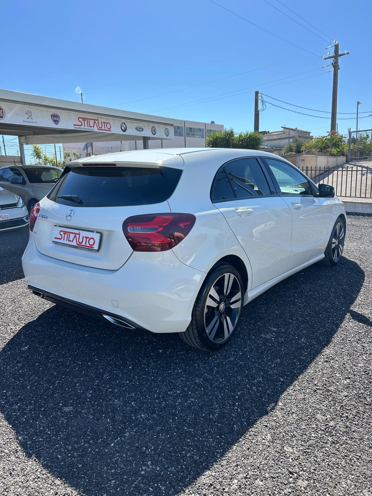 Mercedes-benz A 180 A 180 d Premium