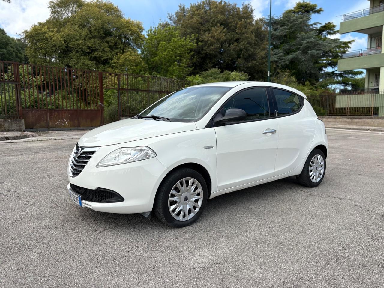 Lancia Ypsilon 1.2 benzina 69 CV PROMO ATTIVA