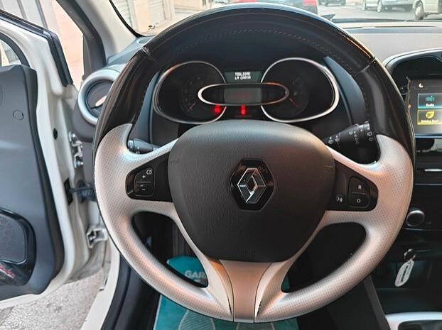 RENAULT Clio 1.5 Dci 75 cv*NAVI/RETROCAMERA*-2016