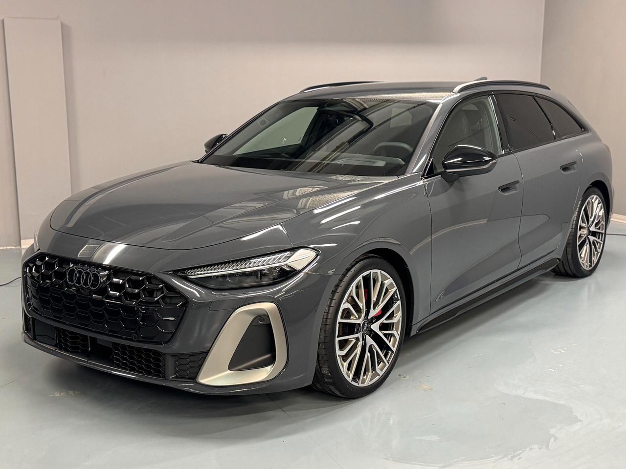 Audi A5 Avant TDI 150kW mHEV+ S tronic Quattro Launch edition one