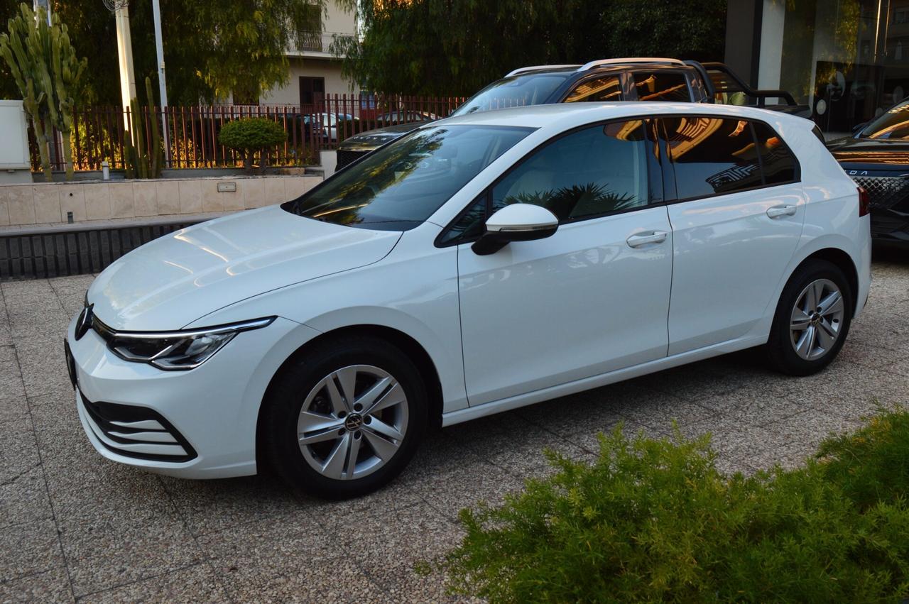 Volkswagen Golf 8 2.0 TDI 116 CV SCR Life