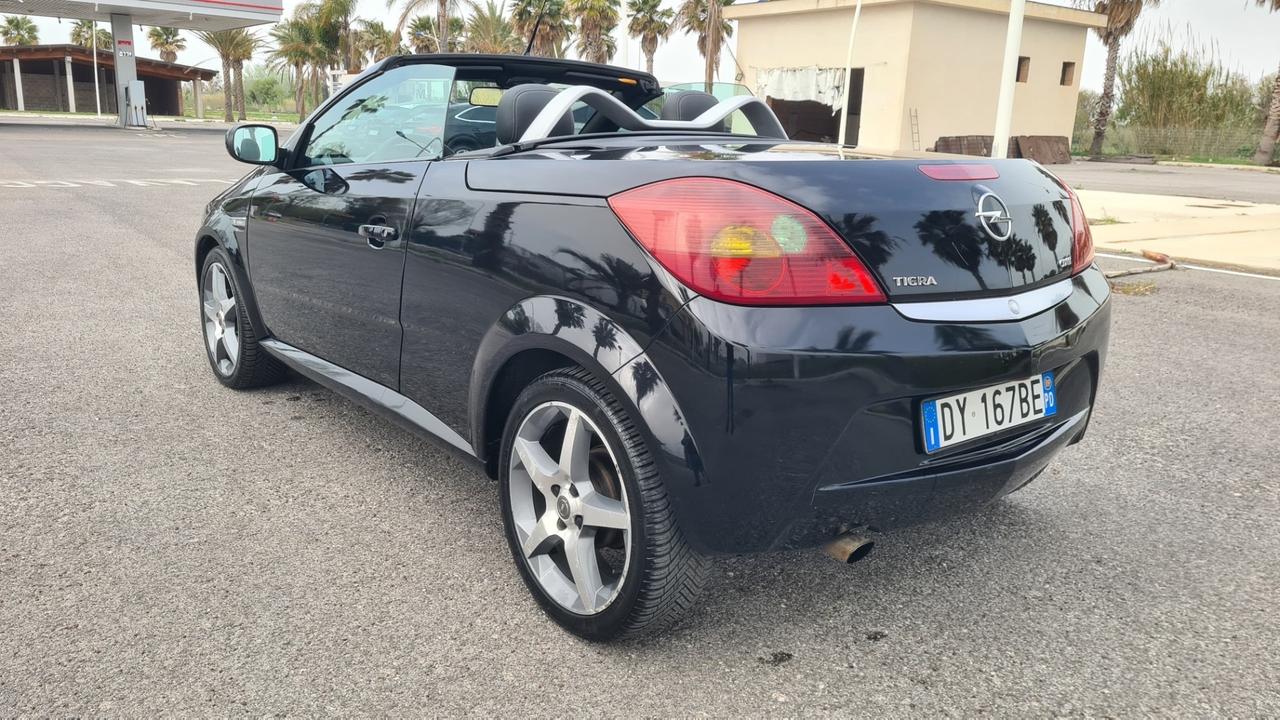 Opel Tigra TwinTop 1.3 CDTI Sport