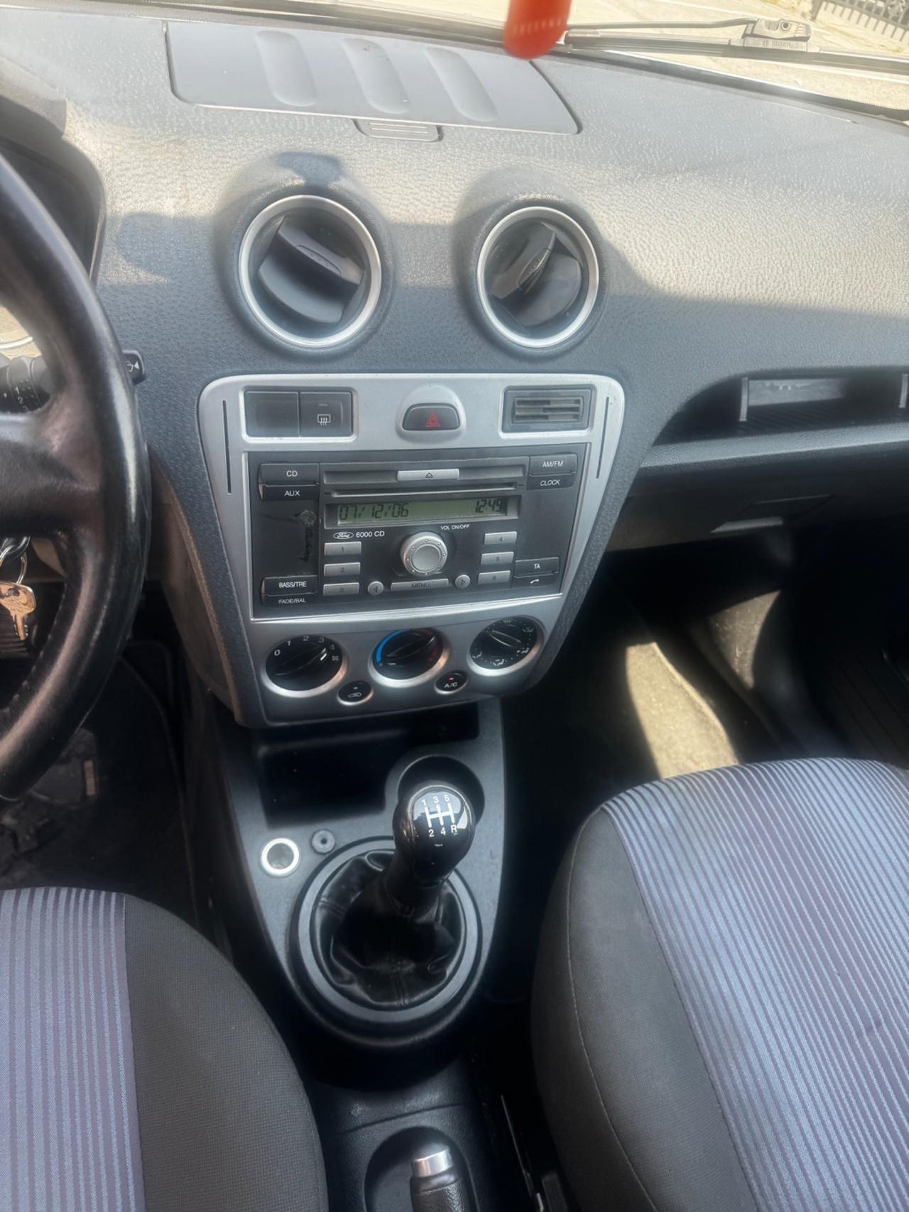 Ford Fusion 1.4 TDCi 5p. Collection