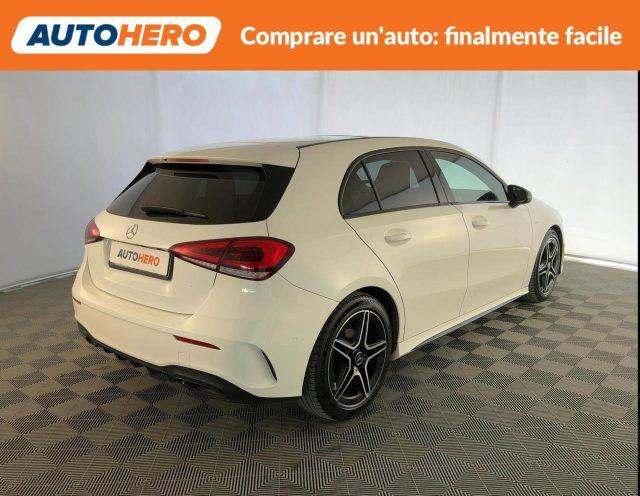 MERCEDES-BENZ A 200 Automatic Premium