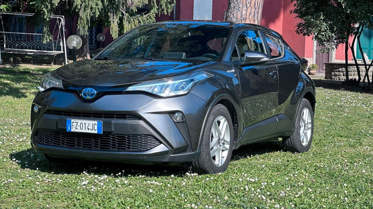 Toyota C-HR 1.8 Hybrid E-CVT Lounge PERFETTA leggi testo