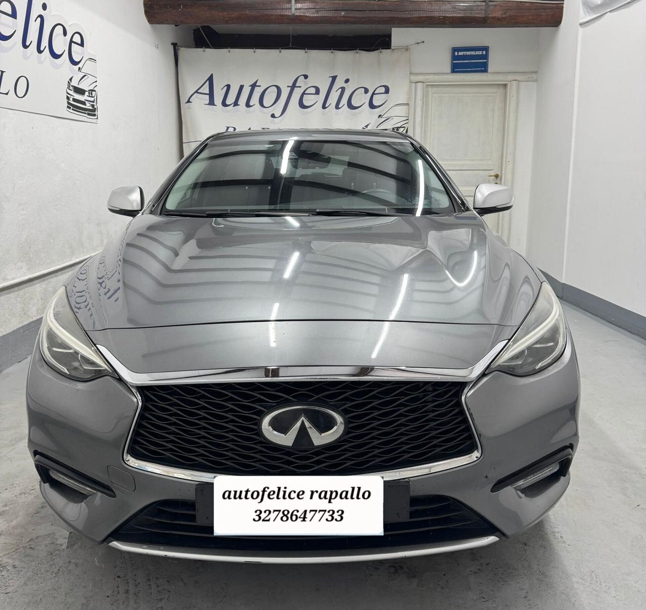 Infiniti Q30 1.5 diesel Premium Tech