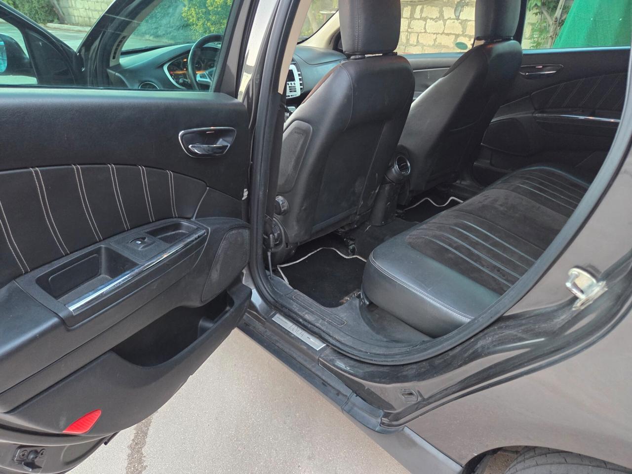 Lancia Delta 1.6 MJT DPF Platino