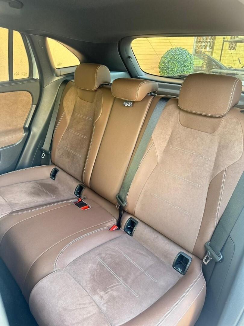 MERCEDES-BENZ GLA 250 e hybrid EQ AMG Line Advance