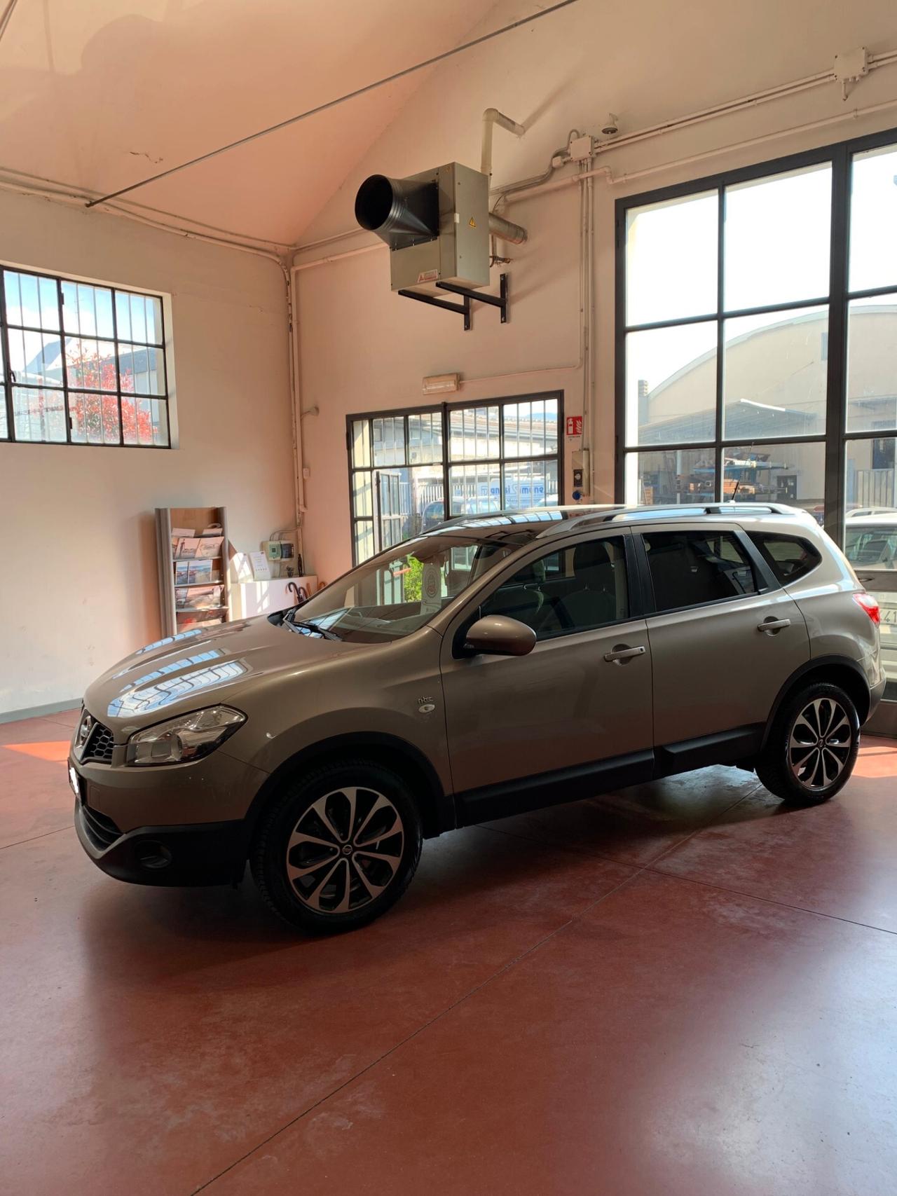 Nissan Qashqai Qashqai+2 2.0 dCi DPF Tekna 4X4 7 POSTI