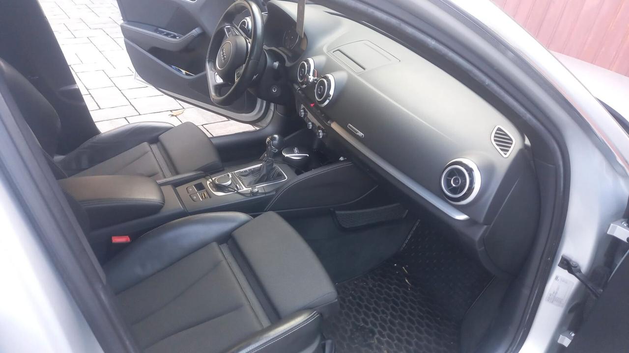 Audi A3 SPB 1.8 TFSI S tronic Ambition 5porte pachetto S-line