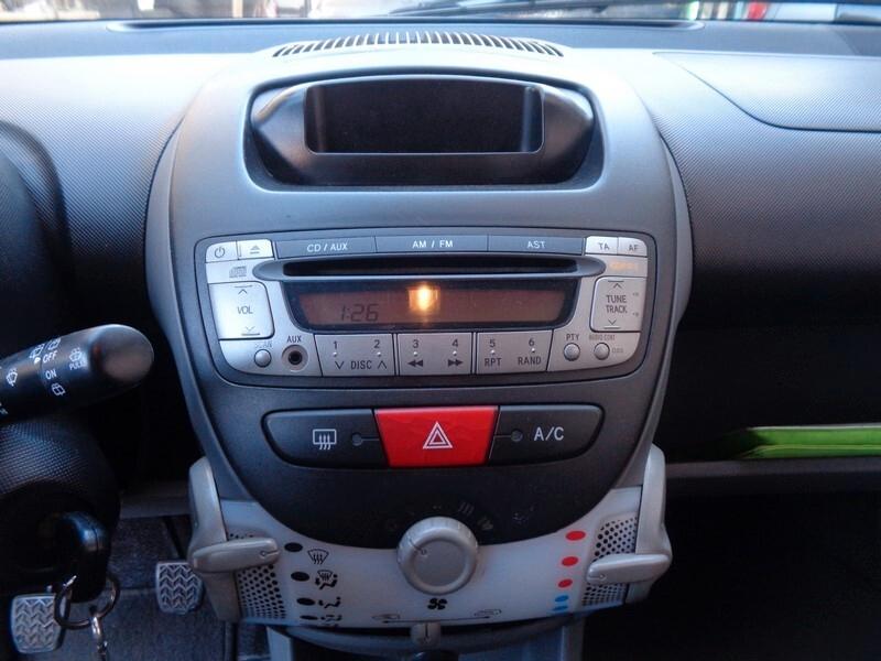 Peugeot 107 1.0 68CV 5p. Sweet Years