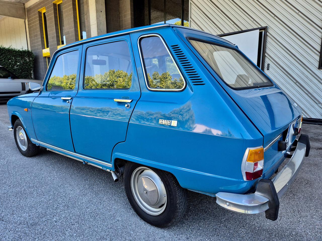 Renault R 6 850