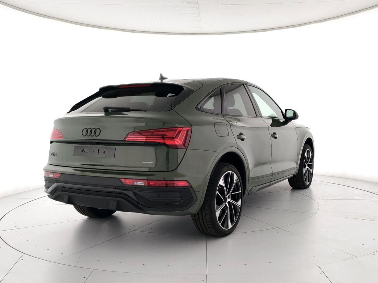Audi Q5 sportback 40 2.0 tdi mhev 12v identity black quattro s-tronic